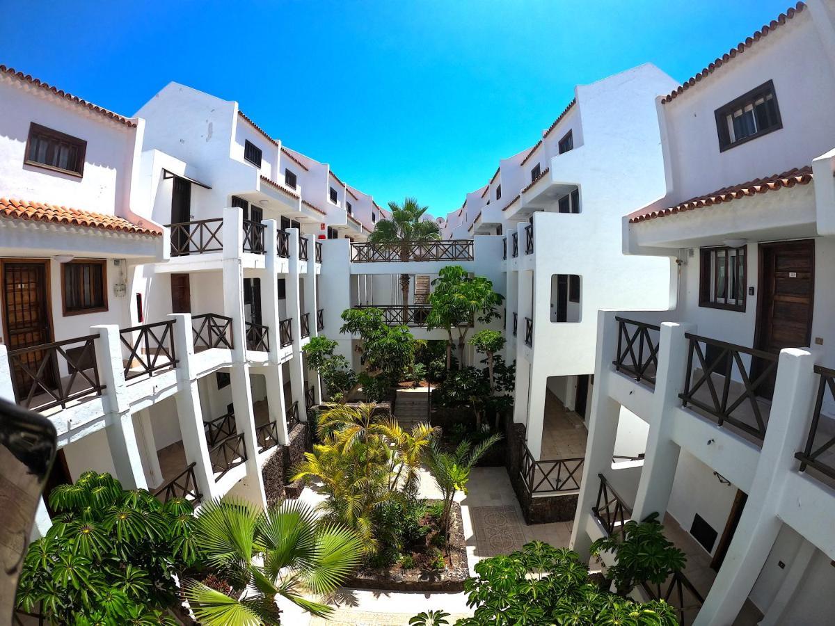 Parque Santiago I: Spacious First Floor Apartment with Large Balcony Playa de las Americas  Exterior photo